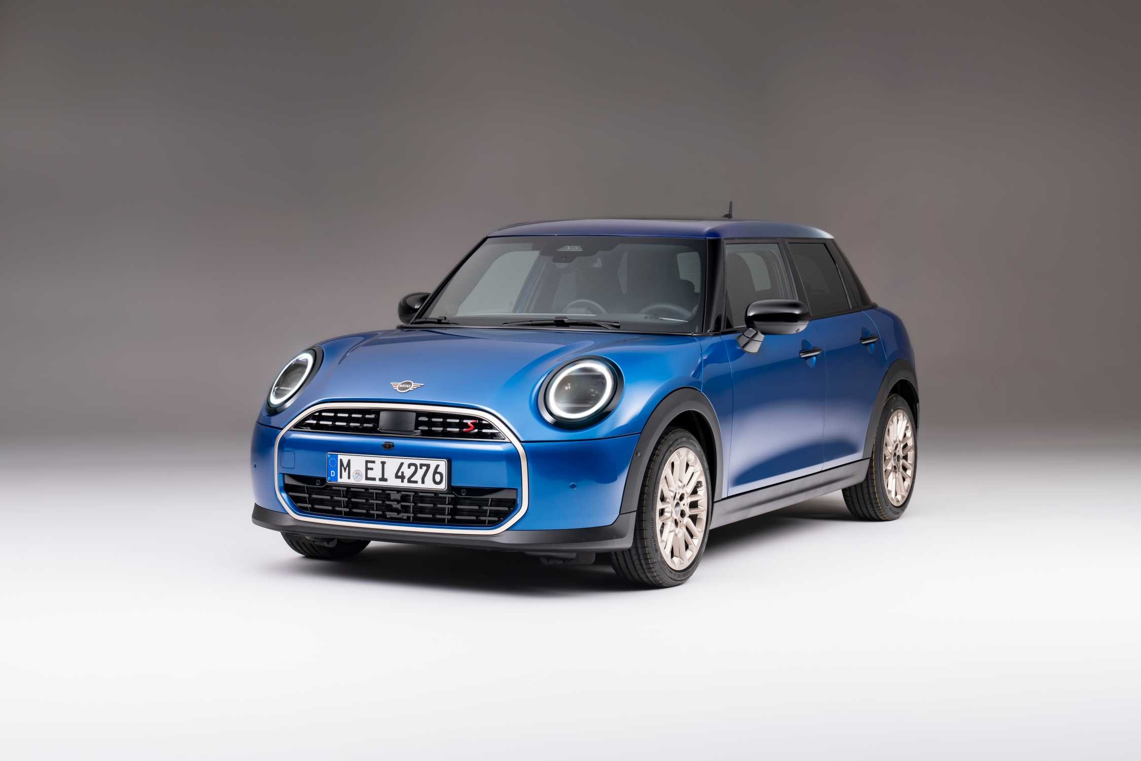 The New MINI Cooper 5 Door 