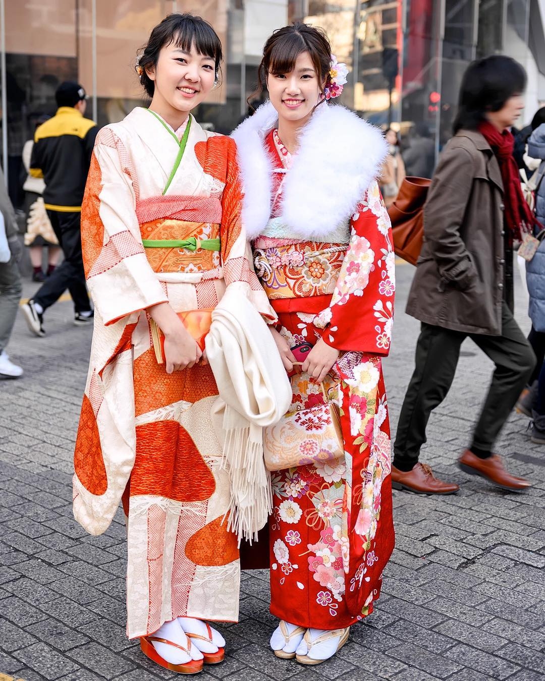  Tokyo Fashion Beautiful Traditional Japanese Furisode Kimono On The 